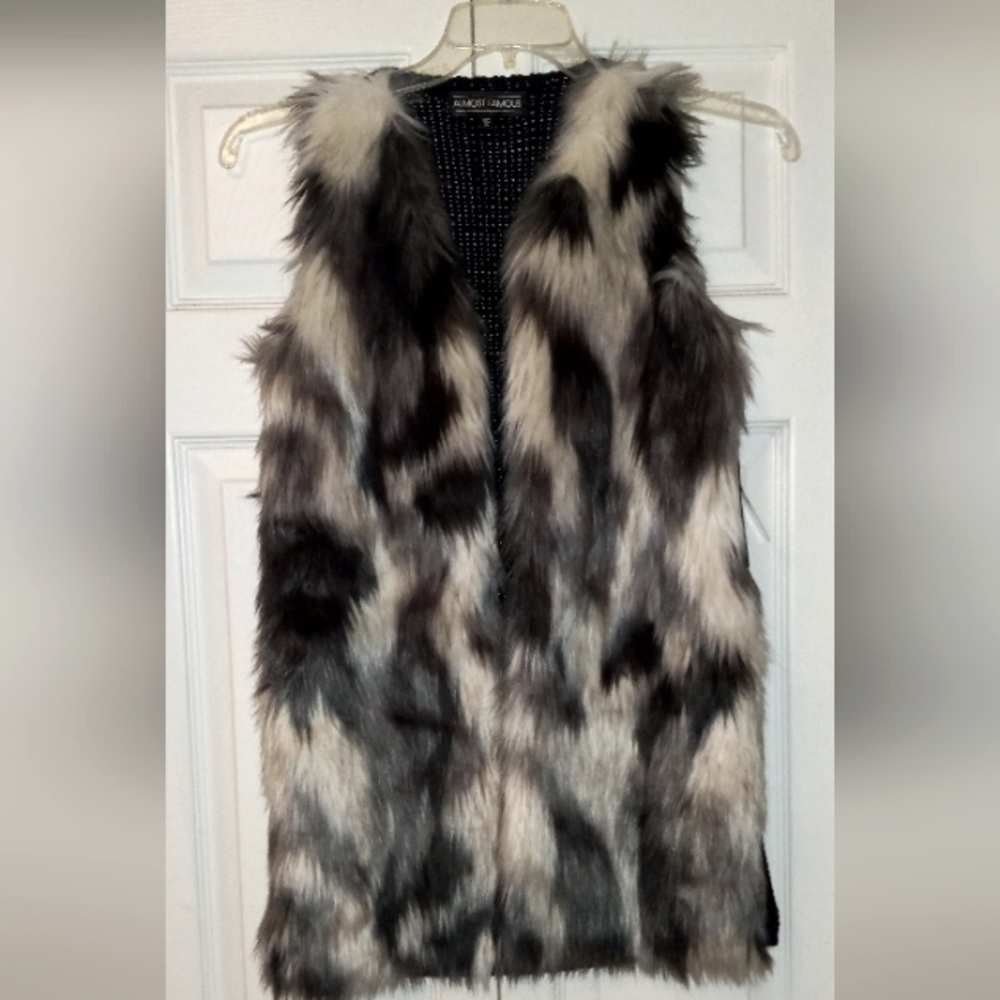 Super cute vest